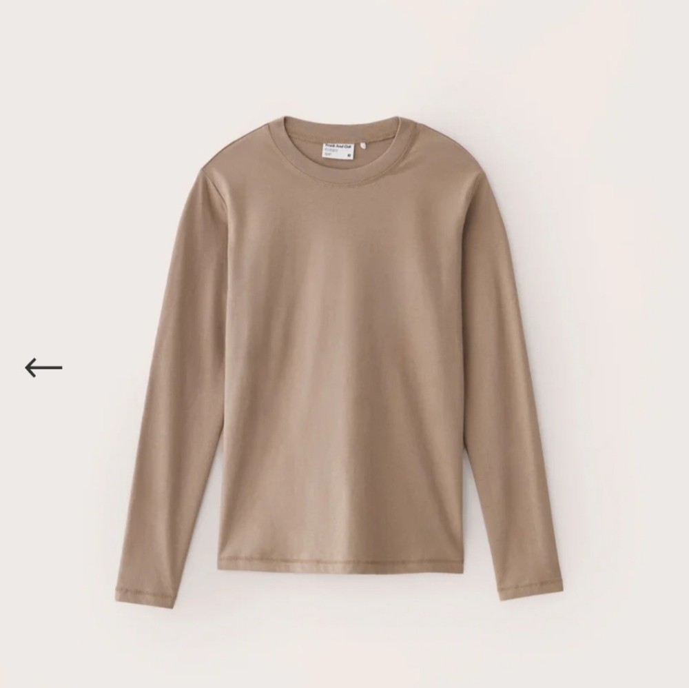 The Long Sleeve T-shirt in Champagne Large